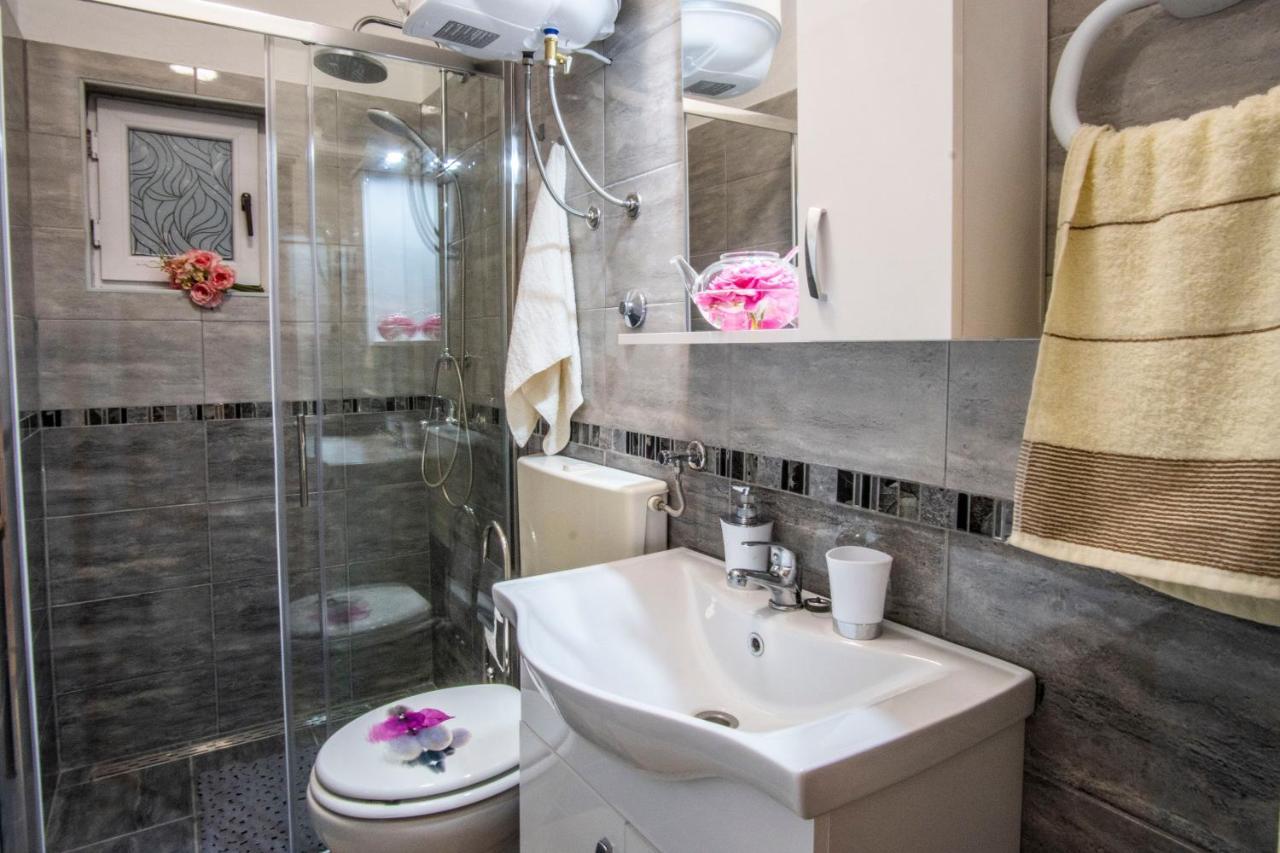 House Nada Apartman Muntic Ngoại thất bức ảnh