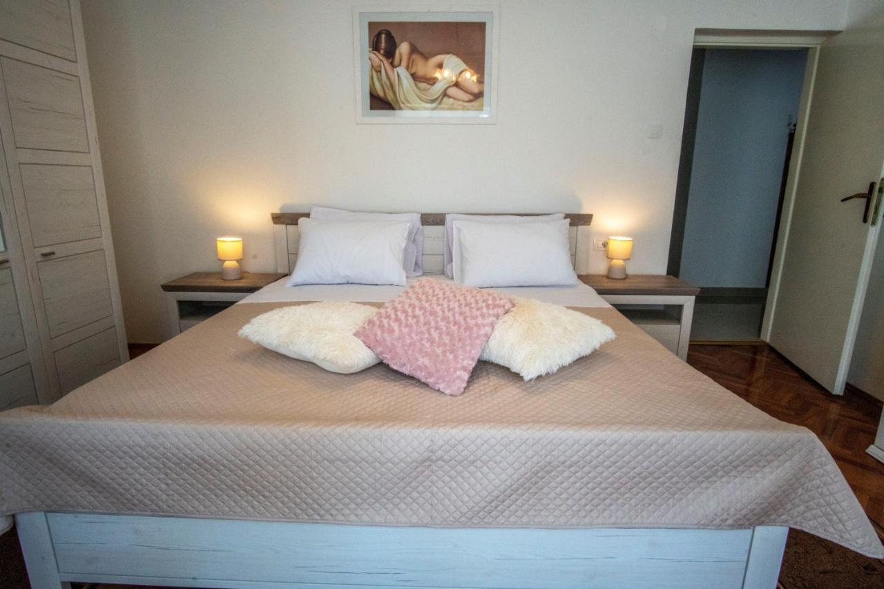House Nada Apartman Muntic Ngoại thất bức ảnh