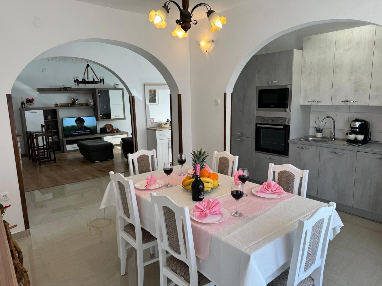 House Nada Apartman Muntic Ngoại thất bức ảnh